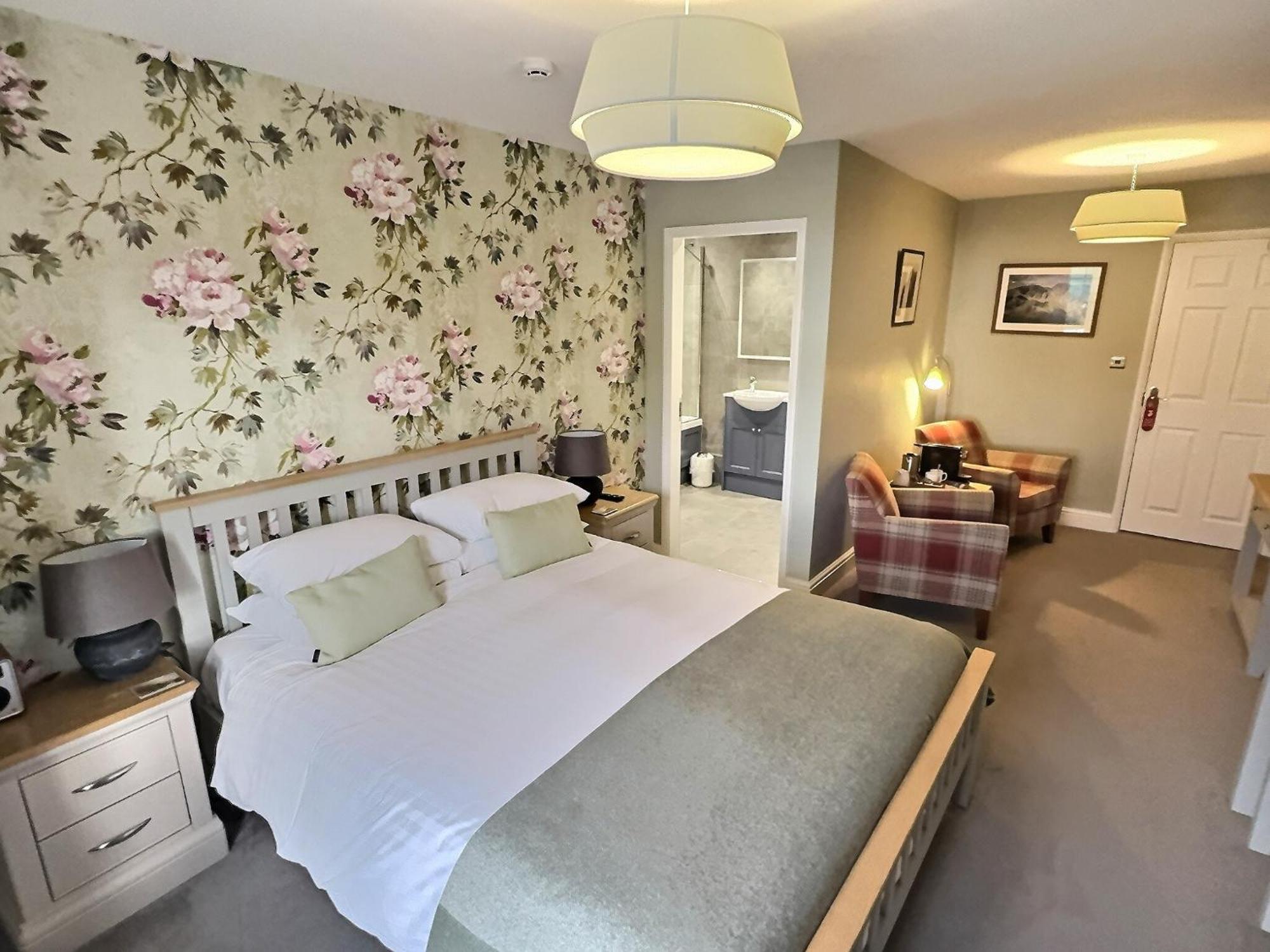 Inn Three Shires 4*