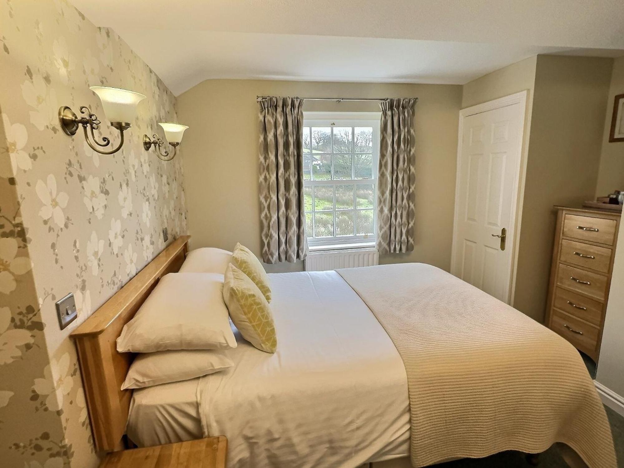 Three Shires Inn